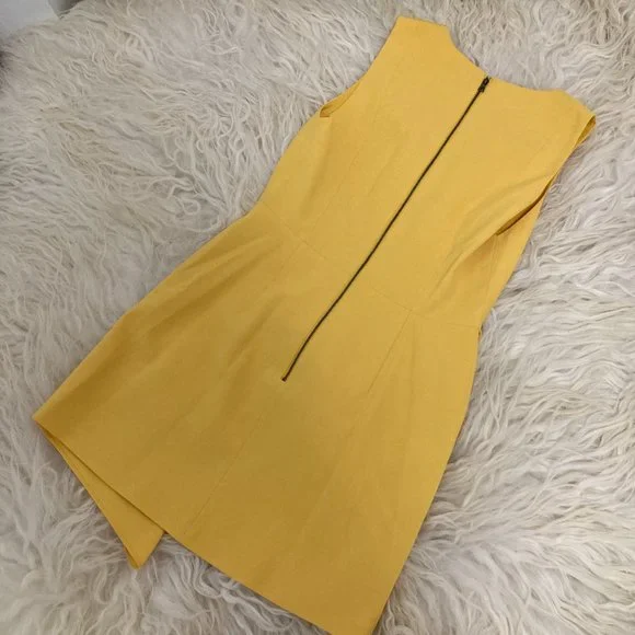 Alice + Olivia Callie Asymmetrical Drape Dress - Picture 11 of 12